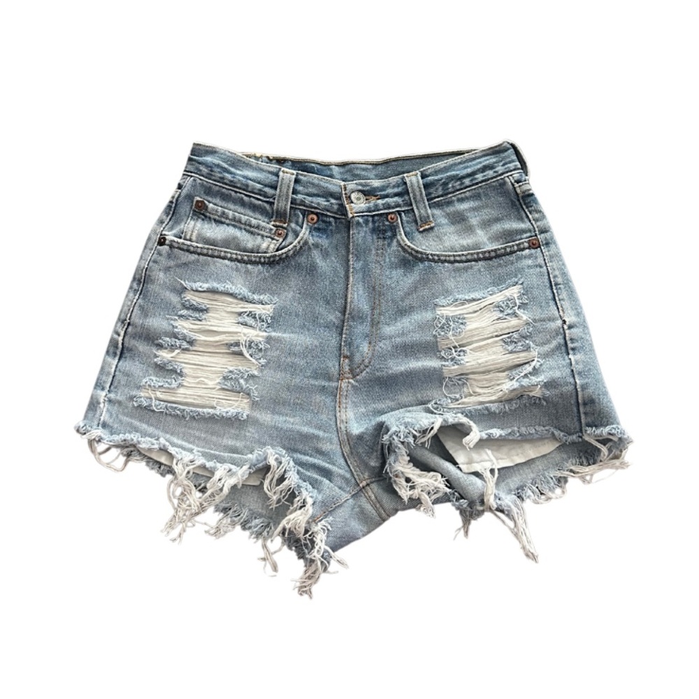 Vintage Reworked Levi’s 505 Denim Cut Off Shorts | Light Blue | Size 27 (est.)